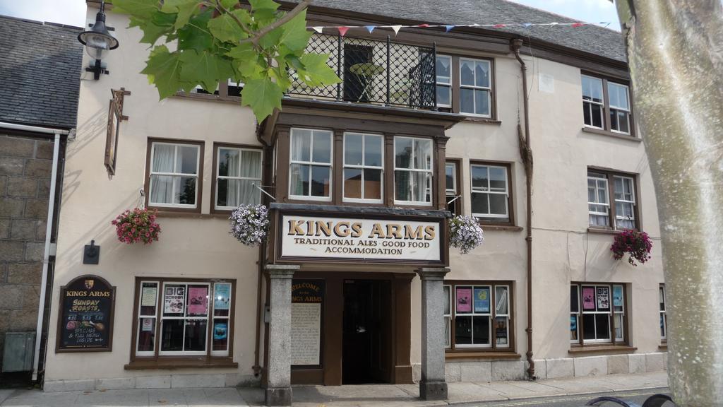Kings Arms Hotel Пенрин Екстериор снимка